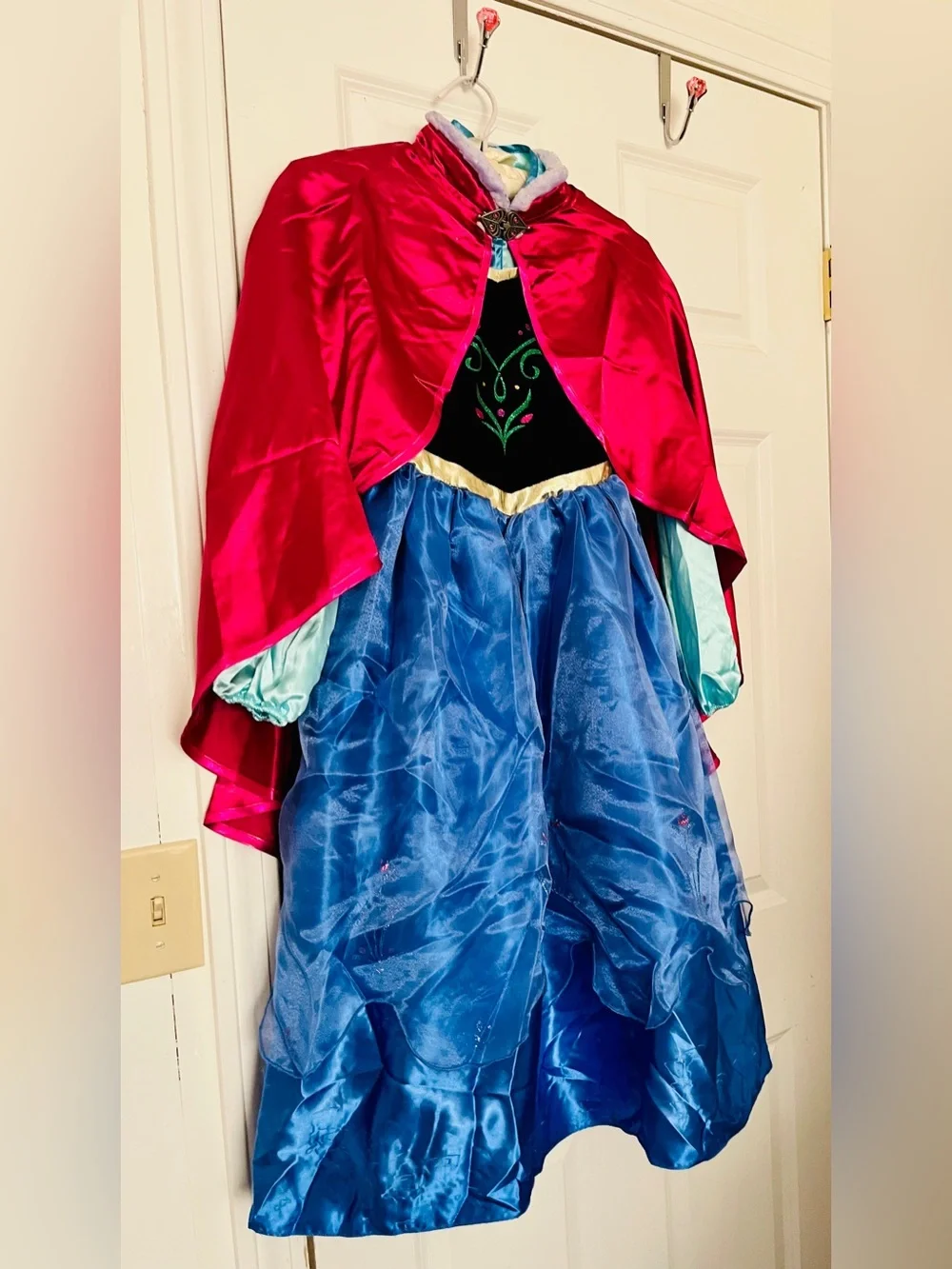 Disney Store Princess Costume Dress Anna Two Piece Cape & Dress Costume Set
